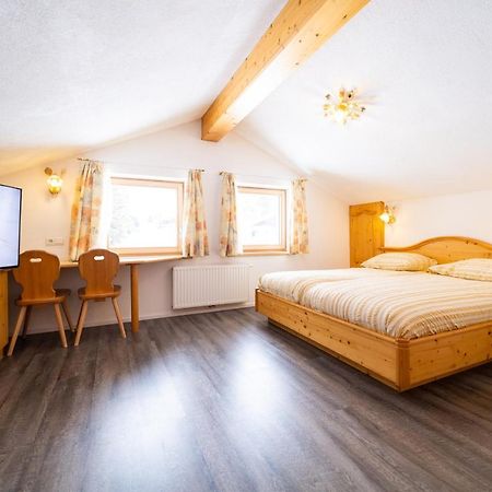Appartamento Haus Rosmarie Sankt Anton am Arlberg Esterno foto