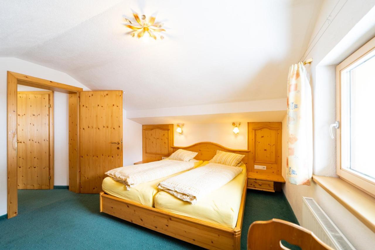Appartamento Haus Rosmarie Sankt Anton am Arlberg Esterno foto